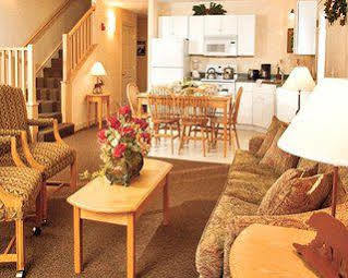 Attitash Mountain Village Resort 3*